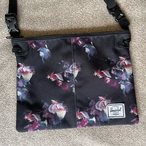 Herschel crossbody bag in floral print